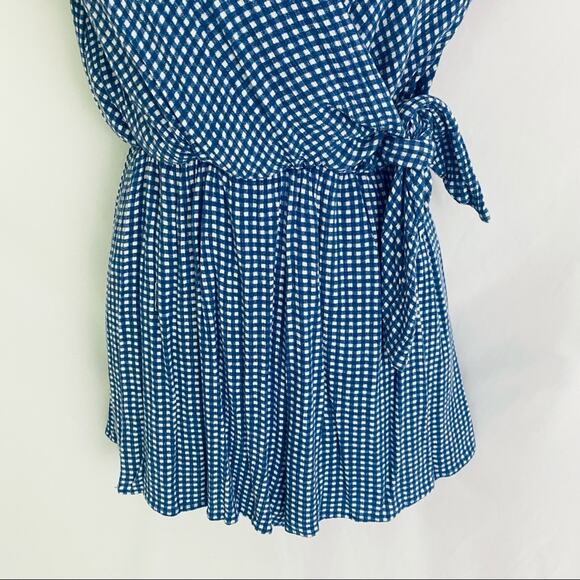 Everly Side Tie Romper Size Small - Picture 3 of 11